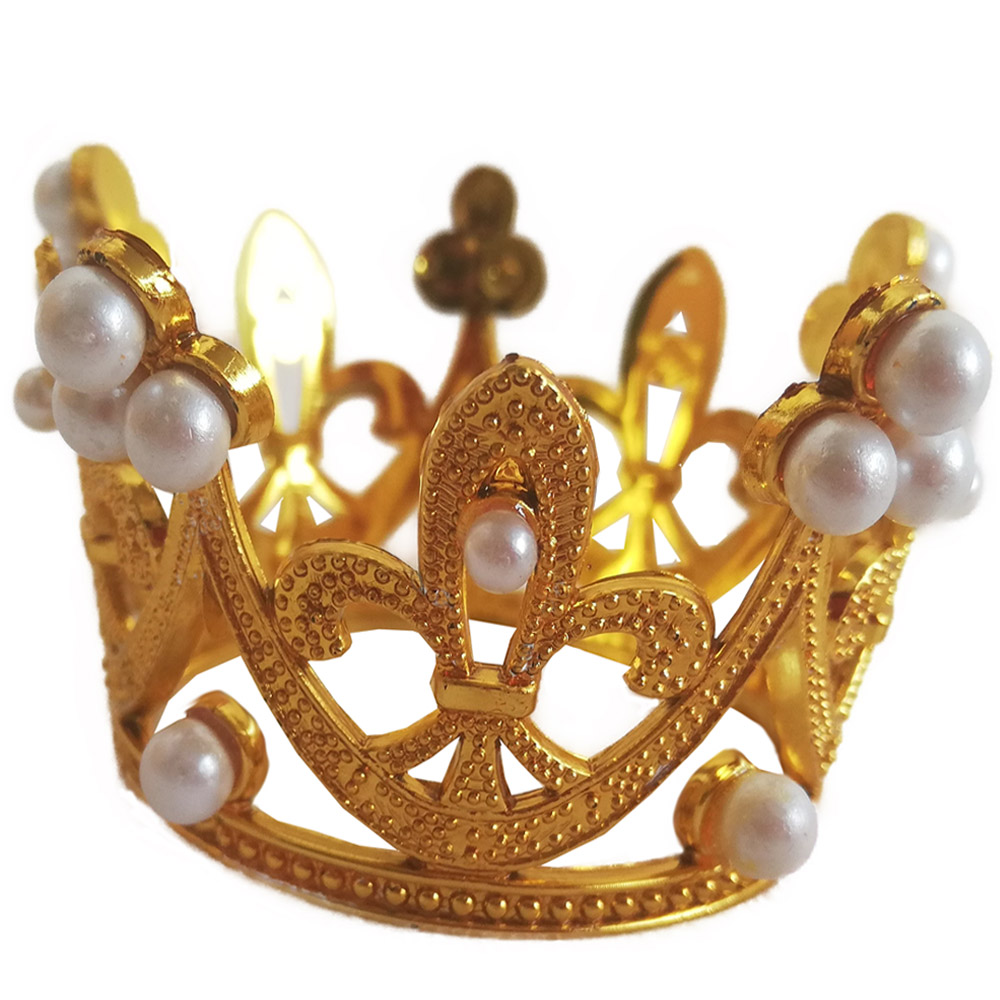 Krone mit Perlen