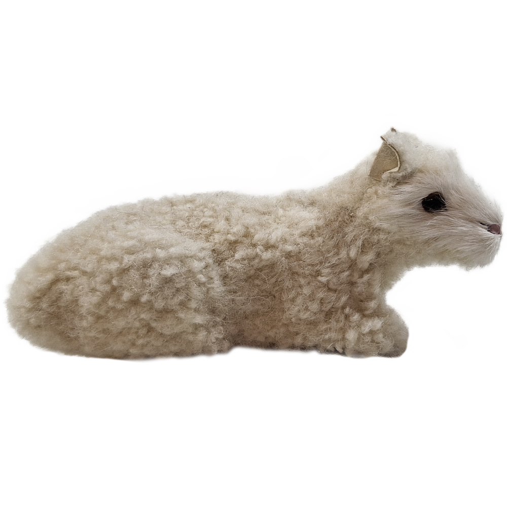 Liegendes Schaf aus Echtfell - 13cm lang