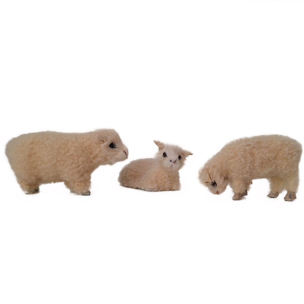 Drei Lämmer - 9cm lang - stehend, fressend, liegend 