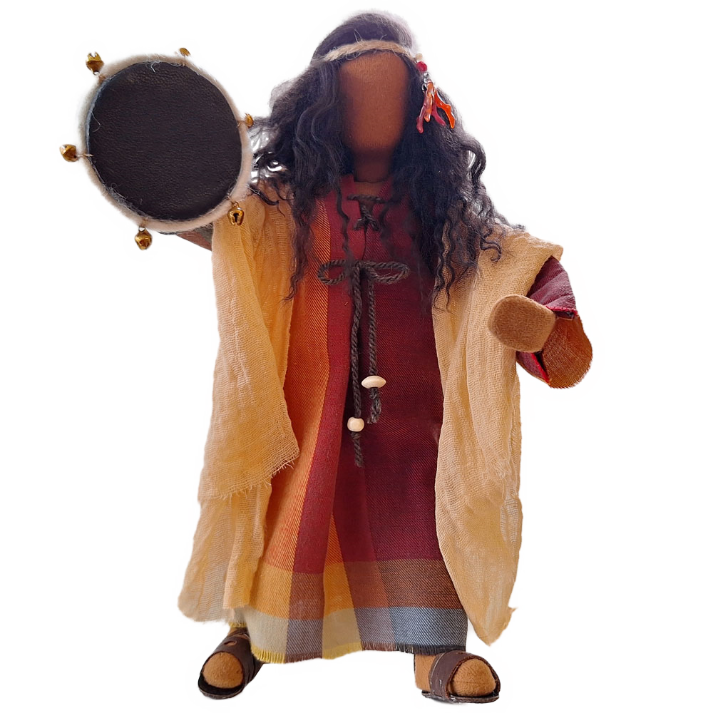 Miriam im roten Kleid & Tamburin